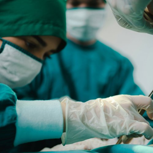 45 Autopsy Experts Reveal Their Weirdest And Most Unique Finds: “There Was No Brain”