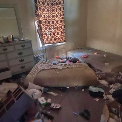 “Worst Real Estate Photos Ever”: 64 Homes You Probably Wouldn’t Want To Live In