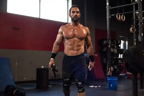 Stop Doing Sit Ups! 5 Incredible Benefits of the Superior Reverse Crunch | BOXROX