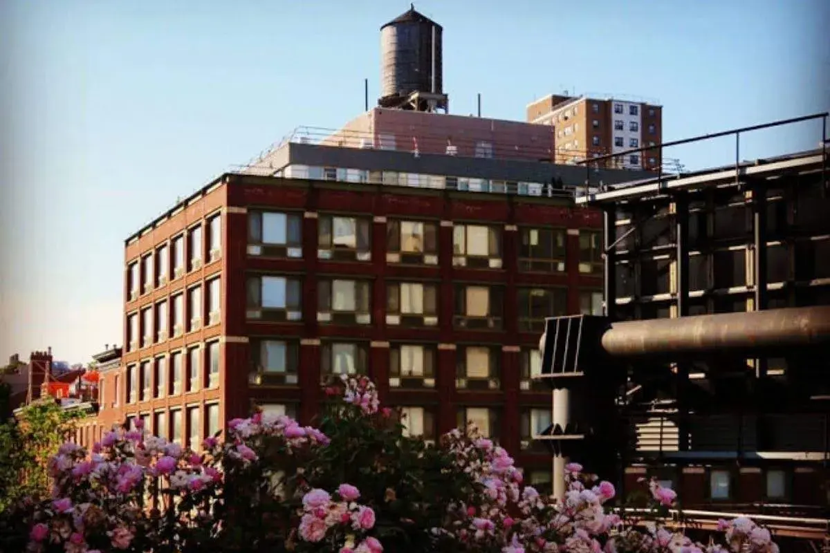High Line Coffee: 3 Great Places for a Caffeine Break on the NYC Rail Trail