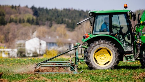 Kleine Höfe oder Großbetriebe: Wohin steuert die Landwirtschaft?