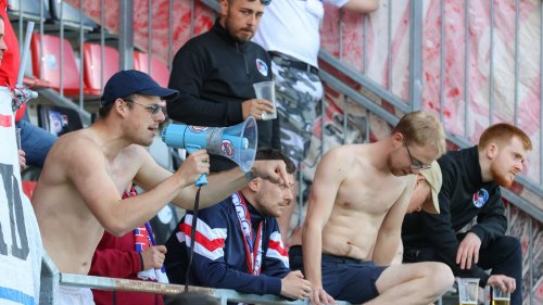 "Frohe Ostern": Haching zahlt Abstiegs-Tickets für treue Fans