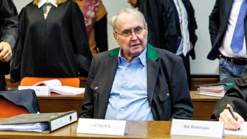 Gericht: Ex-CSU-Abgeordneter gesteht in Aserbaidschan-Affäre