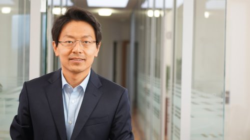 Anwalt Chan-jo Jun über Hass im Netz: "Jura könnte die Lösung des Problems sein, wenn man es nur anwenden würde" | BR.de