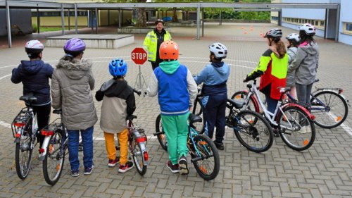 So macht die Polizei Kinder in Salzgitter fit fürs Radfahren