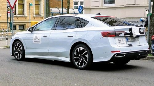 „Nackt“ in Braunschweig: Der neue Super-Stromer von VW