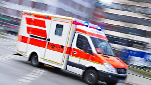 Totalschaden: Unfall auf der A 2 bei Helmstedt