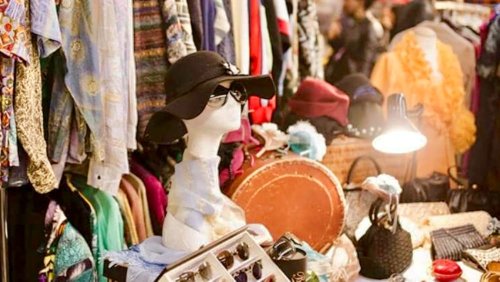 Manerba: Mercato Italiano