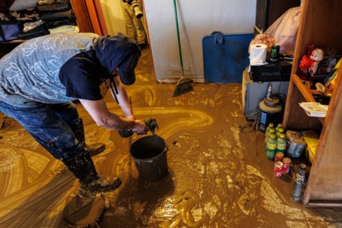 Pajaro residents begin to return home, almost two weeks after floods devastated community