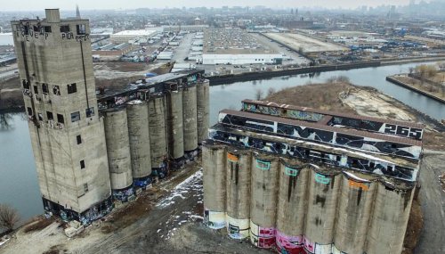 Decision on historic Chicago River site is too important to be made in a silo