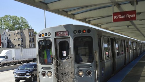 Man robbed at gunpoint on Red Line train; suspect critically wounded during struggle