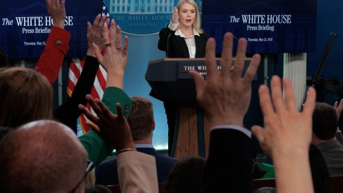 White House agrees to keep migrants in Djibouti for now, blasts federal judge's ruling