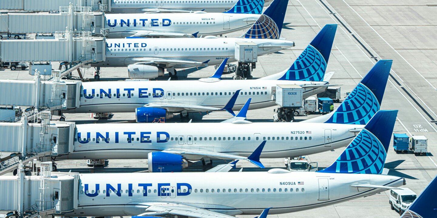United Airlines Removes Thousands of Flights From Its Summer Schedule