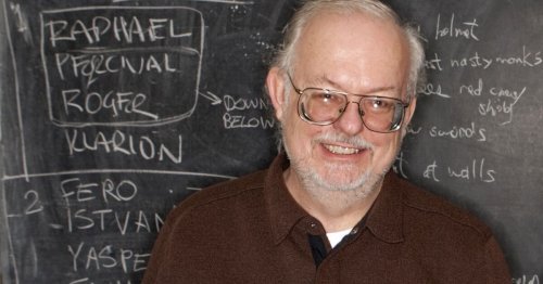 Greg Bear, prize-winning sci-fi author and Comic-Con co-founder, dies at 71