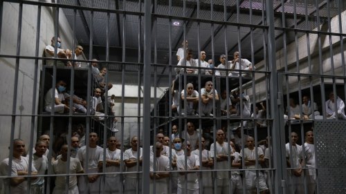 Hundreds of alleged gang members deported from U.S. despite court order