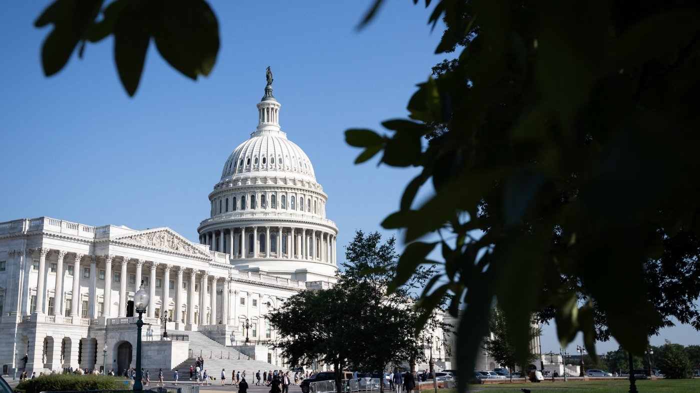 'Mad House' exposes Congressional dysfunction, from petty feuds to physical threats