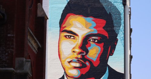 World-famous artist Shepard Fairey unveils Muhammad Ali mural