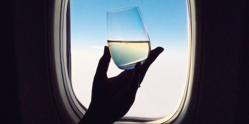 Feeling Off While Flying? Here’s What Happens to Your Brain and Body at 35,000 Feet