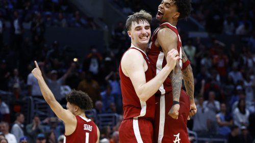 Alabama holds off top-seeded North Carolina 89-87 to reach Elite Eight