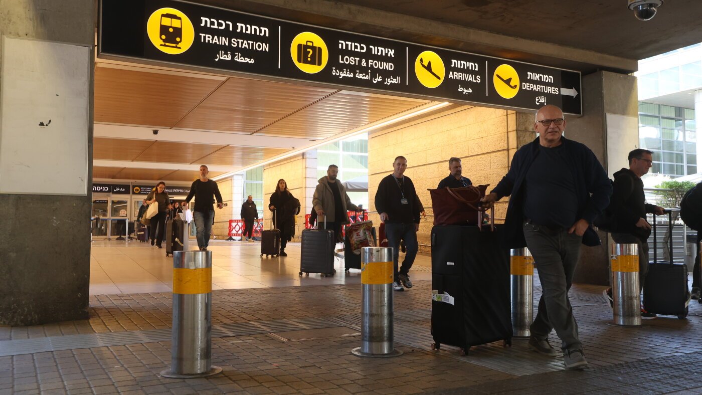 Israel bars U.S. citizens over criticism and ties to Palestinian activists, lawyers say