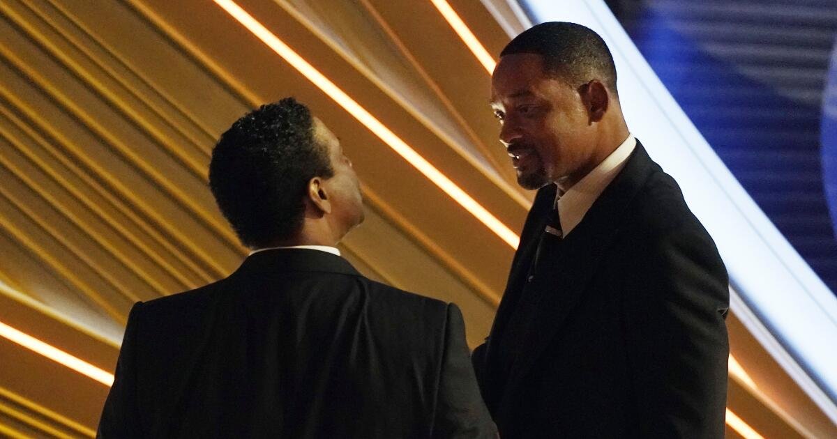 Denzel Washington says he prayed with Will Smith moments after slap