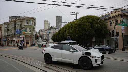 Waymo called the cops on teen riders, raising privacy concerns