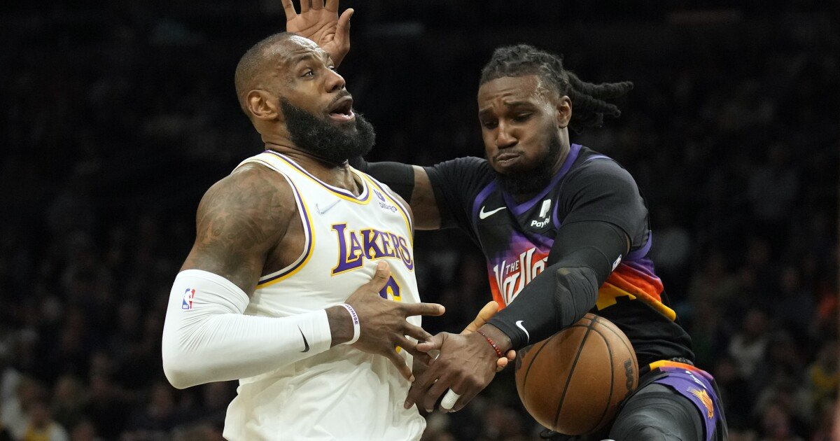 LeBron James hits another milestone as defenseless Lakers lose by 29 to Suns