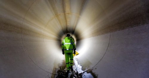 A rare glimpse inside the mountain tunnel that carries water to Southern California