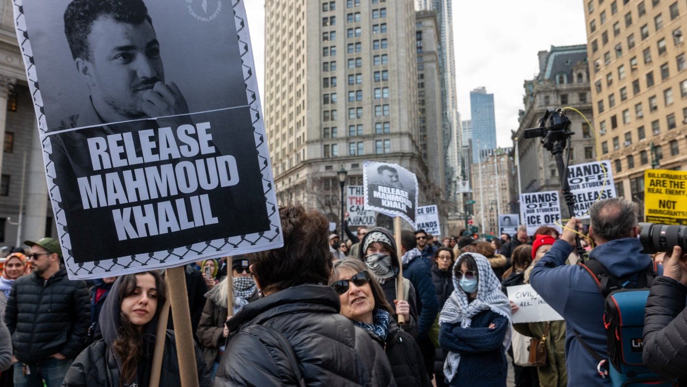 'Doesn't make any sense': Mahmoud Khalil's lawyer on govt. efforts to deport him