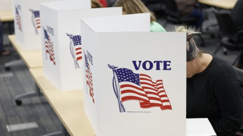 Trump seeks to mandate proof of citizenship in voter registration