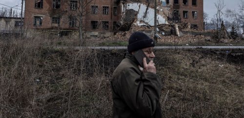 Le smartphone, le nouvel outil de la guerre en Ukraine