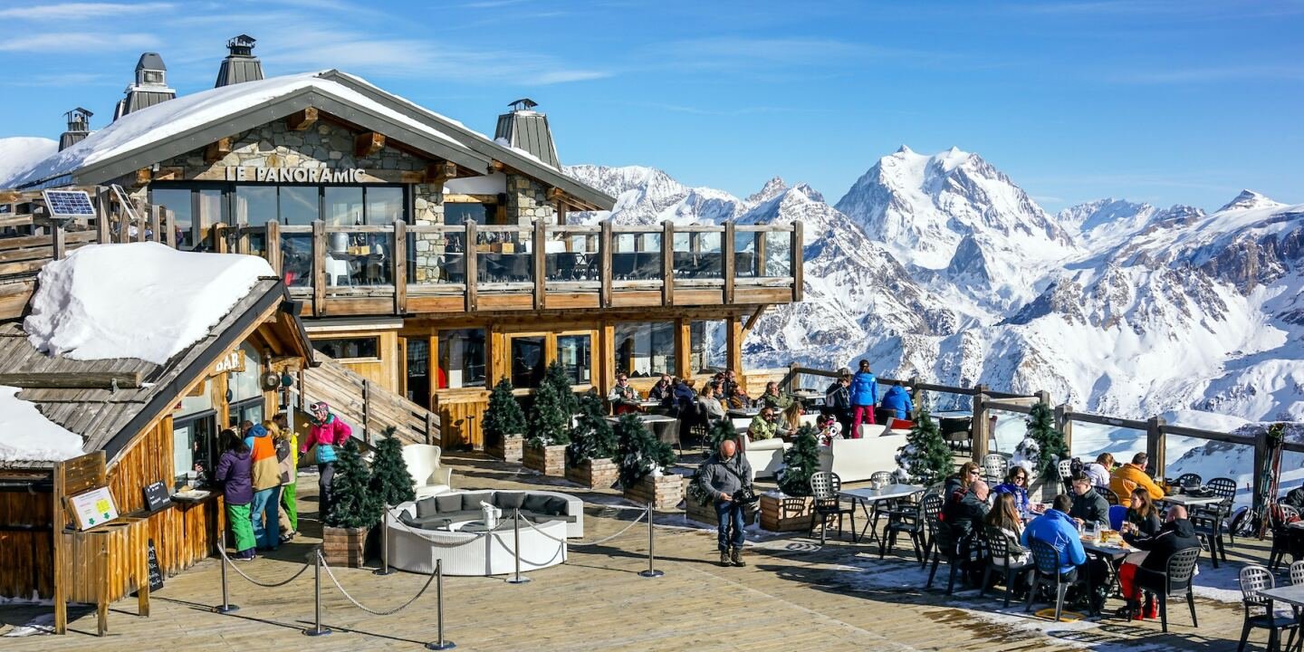 What Is Après-Ski? A Guide to Where and How to Experience It Around the World