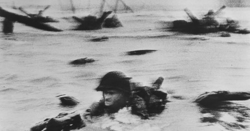Op-Ed: The D-day photos that must be seen
