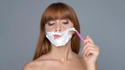 Der ultimative Beauty-Hack: 5 wirklich gute Gründe, warum du dein Gesicht rasieren solltest