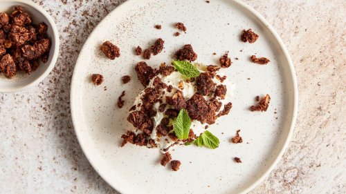 Bourbon-Vanille-Creme mit Möhrenstreuseln