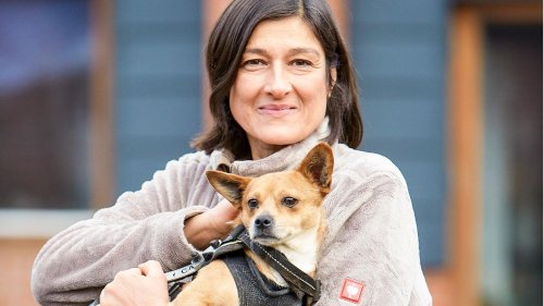 Usha Peters: Diese Frau macht Rollstühle für Hunde mit Handicap