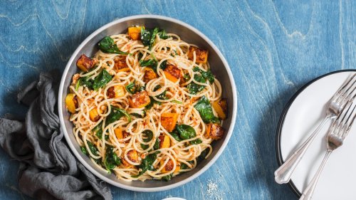 Schnelles Feierabend-Rezept: Diese herbstliche Kürbis-Spinat-Pasta gelingt im Handumdrehen