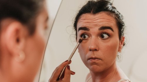 Make-Up-Fehler, die dich älter aussehen lassen, als du bist