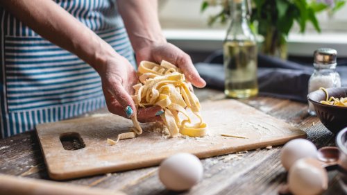 Pasta alla mamma: So gelingt perfekter Pastateig mit und ohne Nudelmaschine
