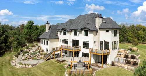 Gallery: Vast mansion set in 15 acres near Afton Alps hits the market