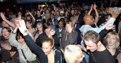 Throwback photos show packed Bristol nightclubs in the 90s