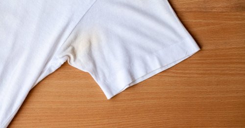 Remove yellow armpit stains on white clothes with just one item which 'really works'
