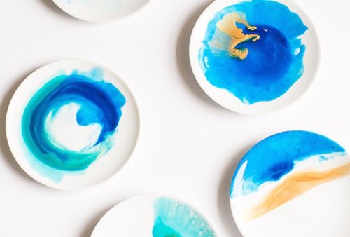 Celebrate Your Inner Artist With 16 Watercolor DIYs