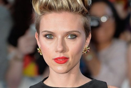 5 New Ways to Style a Pixie Cut like Scarlett Johannson