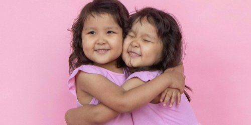 9 Perfectly Matched Twin Names That Are Irresistibly Cute!
