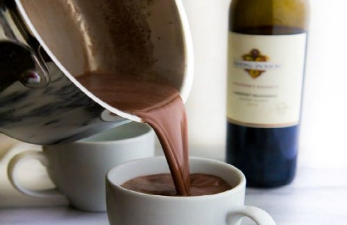 Red Wine Hot Chocolate Is the Savory Drink You’ll Be Sipping All Winter