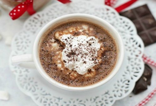 15 Creamy Vegan Hot Chocolate Recipes to Satisfy Any Dairy-Free Drinker