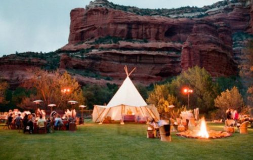 25 Wedding Tents to Party Under