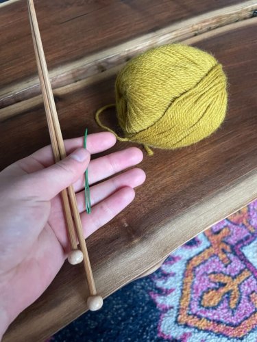 How to Teach Yourself to Knit