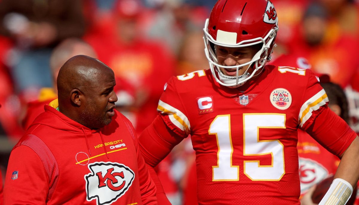 Report Alleges Chiefs OC Eric Bieniemy Has Beef With Patrick Mahomes That Cost Kansas City The AFC Championship